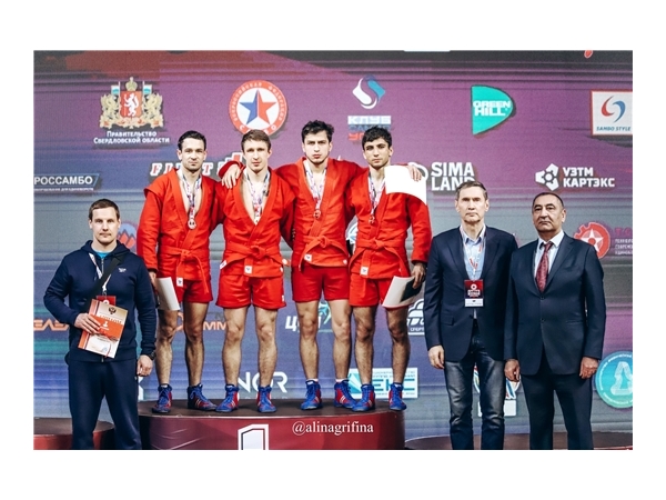 Александр Федоров выиграл «серебро» чемпионата России по самбо